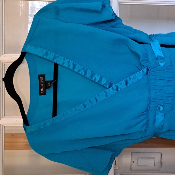 Lane Bryant Women's v-neck blouse teal color size 14/16 - Picture 2 of 12